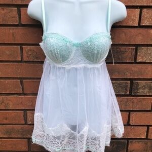 CASSANDRA Two-Piece Lacy Lingerie Set. NWT.